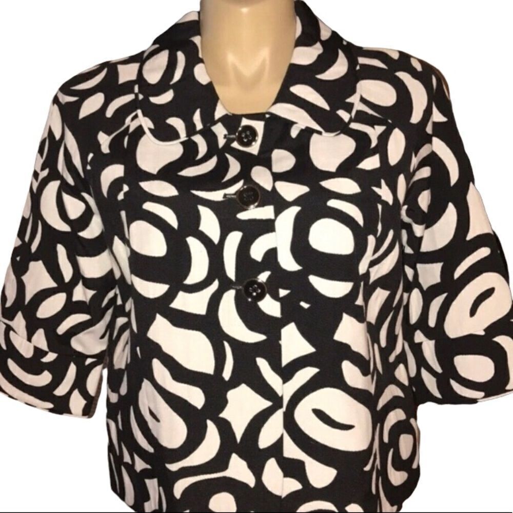 Madison Studio Jacket Size 16 Black & White